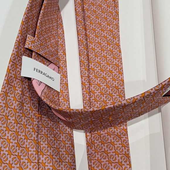 Salvatore Ferragamo Orange Geometric Tie - Picture 4 of 5